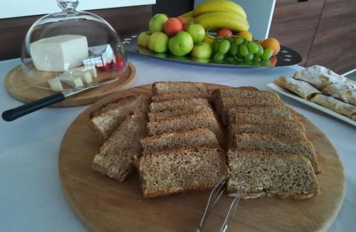 Sinj Bed & Breakfast | Corona B&B