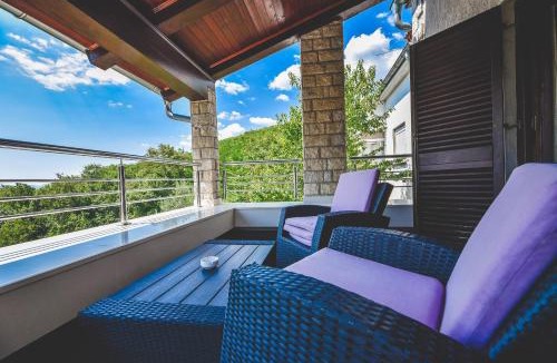 Pobri Apartment | Apartment and Room Tacy