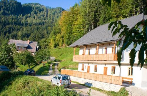 Solcava House | Turistična kmetija Perk