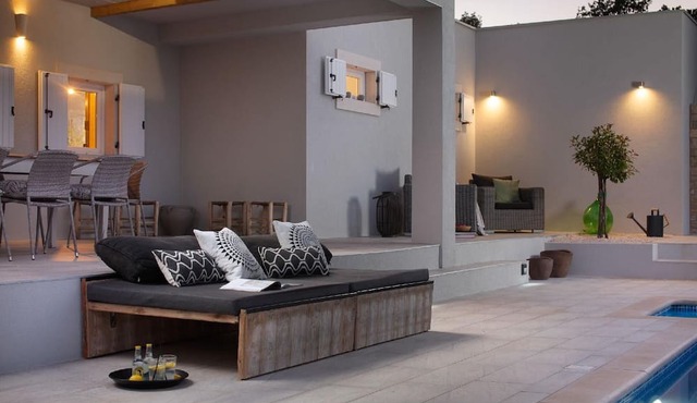 Holiday home with private pool in Umag