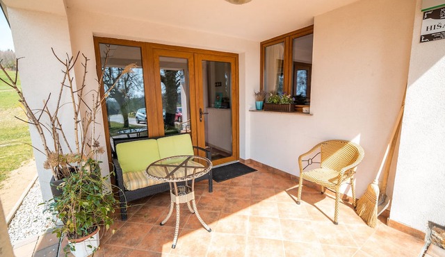Luxury Apartment Ana With Hot tub in Ivancna Gorica