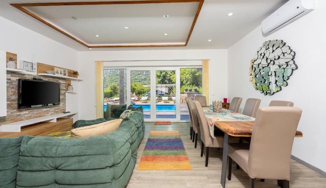 Villa "Villa Monte" with private pool