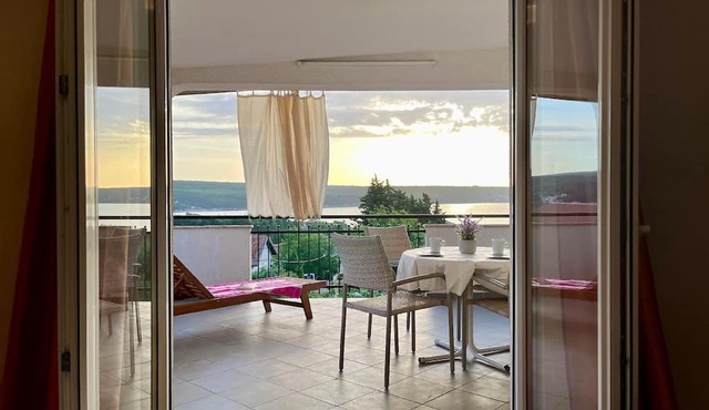 Newly-built apartment with a big balcony in Karin