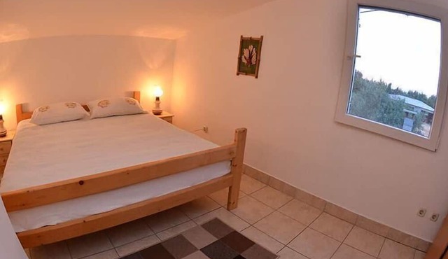 Holiday house with private garden and parking in Šišan