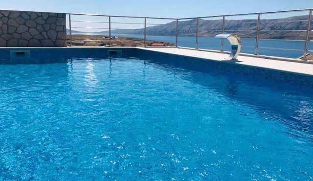 Villa Dražica with a heated pool - quiet location