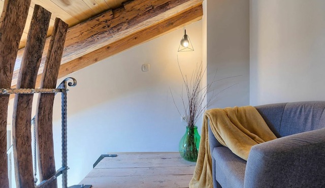 Stunning private villa for 8 guests with WIFI, A/C, private pool, TV and terrace in Pazin