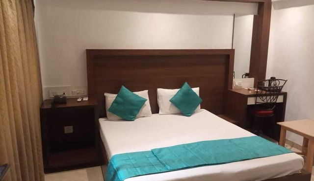 HOTEL KARAN PALACE in Mumbai