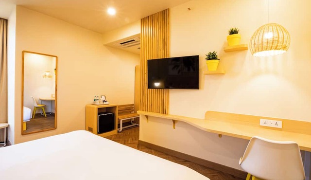 Bloom Hub - ORR Marathahalli in Bengaluru