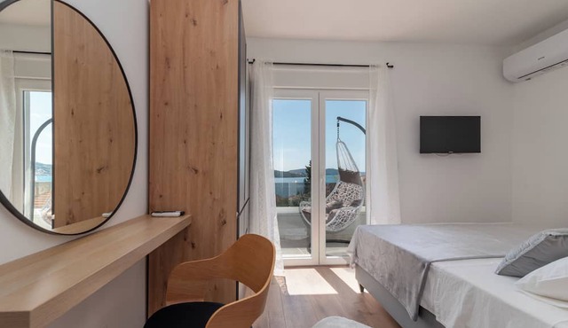 Villa Eight by Villa Kuzmanic
