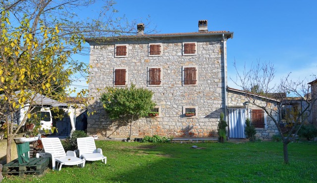Beautiful stone house in Gedici - Beahost Rentals