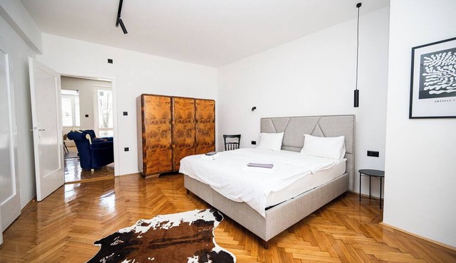 Design 114m2 Three-Bedroom Apartment - Main Street in Sarajevo