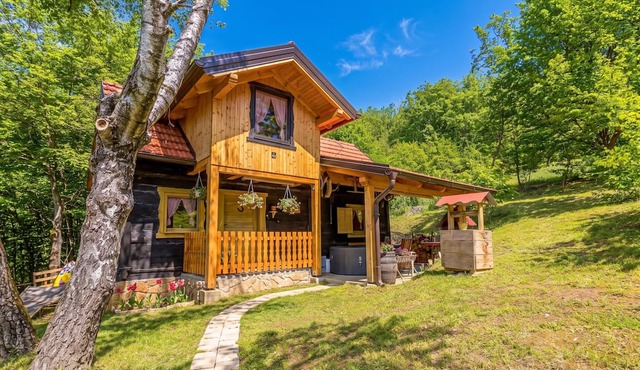 Chalet Birchwood With Hot Tub and Sauna, Breznički Hum, Croatia in Breznički Hum