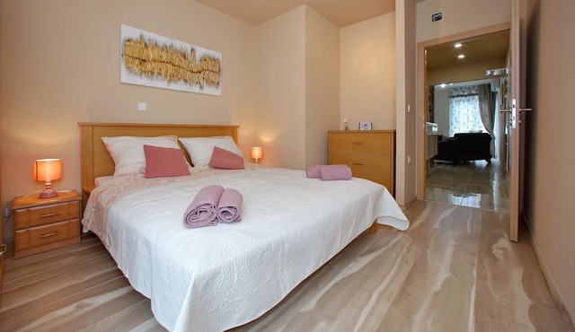 Few steps from the center - new and modern apartment for 4 persons
