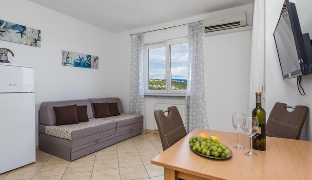 Nice apartment in Volosko with house sea view