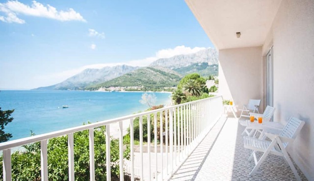 in Podaca mit Großem Balkon und Panoramablick by Interhome