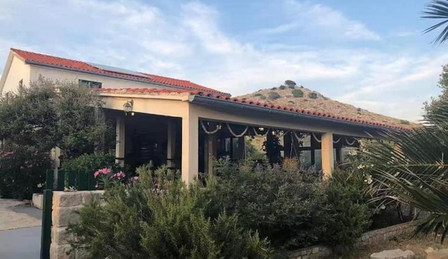 Five Bedroom Apartment with Sea View in National Park Kornati
