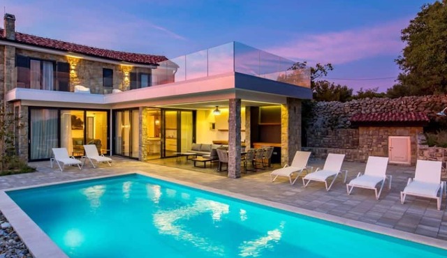 Holiday Home Oblica by Interhome