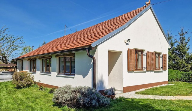 Nice home in Stefanje with WiFi