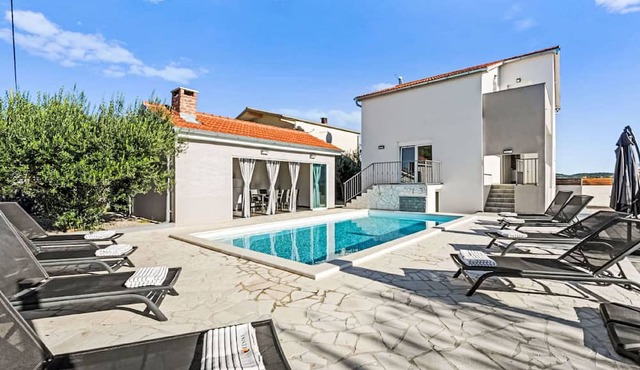 Vacation home Feniks by Interhome