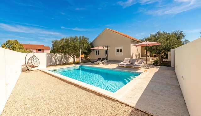 Pool House Olive, Zemunik Donji, Croatia