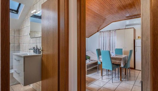 Studio apartment Iva - Studio Apartment