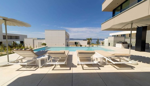 Villa Circolo Sesto with Pool