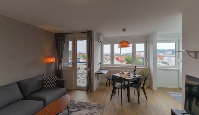Gilly Studio Apartment Tour As in delightful Ljubljana with balcony, AC and WiFi in Ljubljana