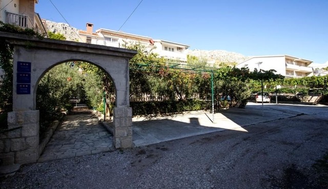 Apartman Villa Josipa - Duće: 50 M od Plaze