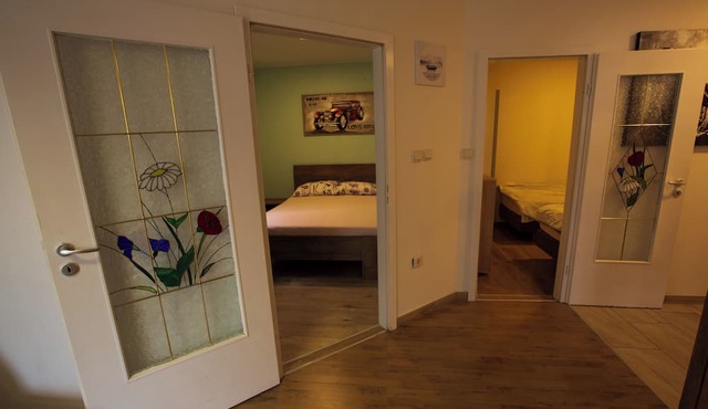 2-bedroom apartment with AC, WiFi - 50 m near Lake Bled with extra entrance in bled