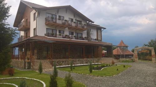 Pensiunea Casa Luanna in Drăguş