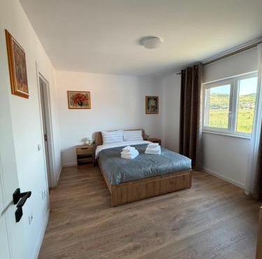 Casa Sabo Cluj Airport Area Double Sunny Room in Sinnicoara