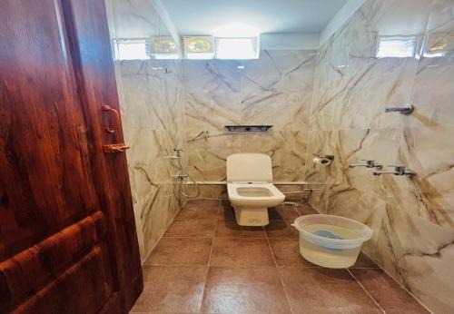 Ten Cents Service Apartment in Chennai