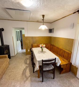 House Flajs - secluded 2BR Surrounded by Forest in Soča