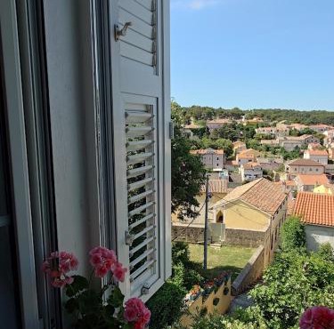 Lošinj Old Town Heritage Apartments