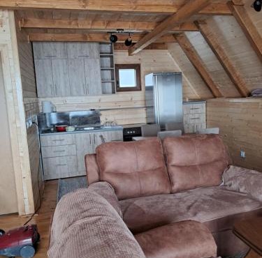 Suvi Vrh mountain cabin in Gacko
