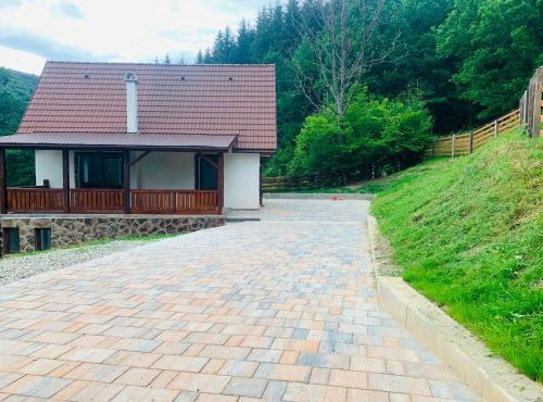 Forest Holliday House Hargita in Lueta