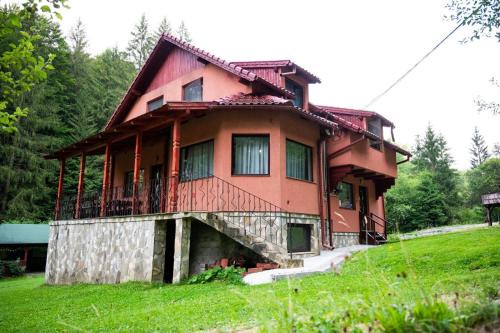 Cabana Cremenea in Sita Buzaului