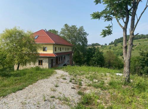 Romantisches Tiny House mit Pool and Air Condition in Tržec