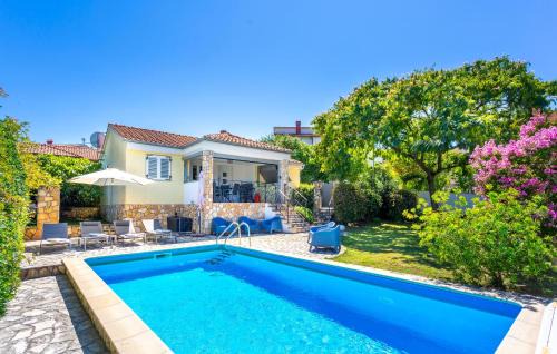 Beautiful Home In Njivice in Njivice