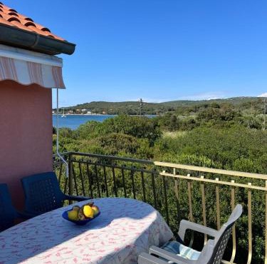 Apartmani Frakić in Veli Rat