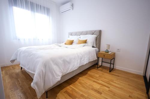 Central Rooftop Apartment in Trebinje