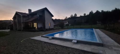 Pensiunea Crenguța Fermecată in Paulis