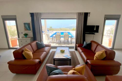 Luxury Villa Lule with private pool near Dubrovnik in Ivanica