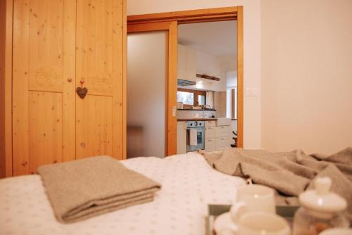 Lill' Hill estate & wellness - Anna Apartment in Idrija