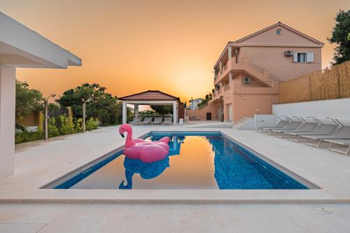 Seaview Villa Summer with private pool & garden in Rtina