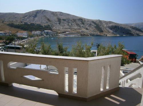 Apartments Katica in Metajna