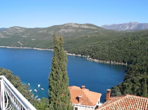 Diving Apartments in Molunat