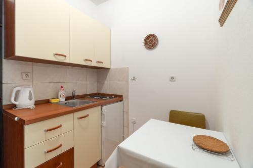 Apartments Ivo 