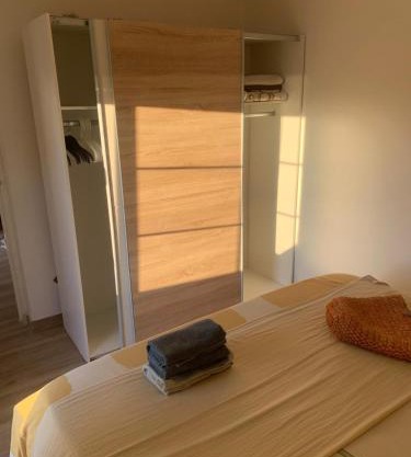 Apartment in Vrsi with Balcony, Air conditioning, Wi-Fi (4824-5) in Vrsi